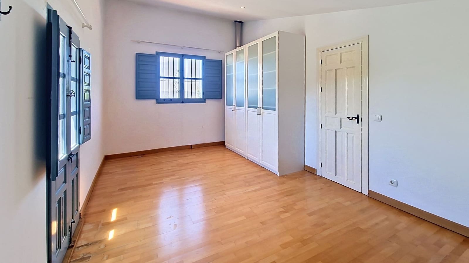 4 chambre Finca/Maison de Campagne à vendre à Arenas avec piscine garage - 635 000 € (Ref: 9943279)