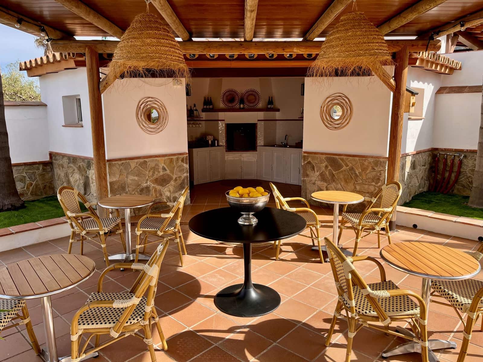 4 bedroom Villa for sale in Alhaurin el Grande with pool garage - € 845,000 (Ref: 9626246)