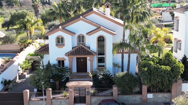 4 sovrum Villa till salu i Alhaurín el Grande med pool garage - 845 000 € (Ref: 9626246)