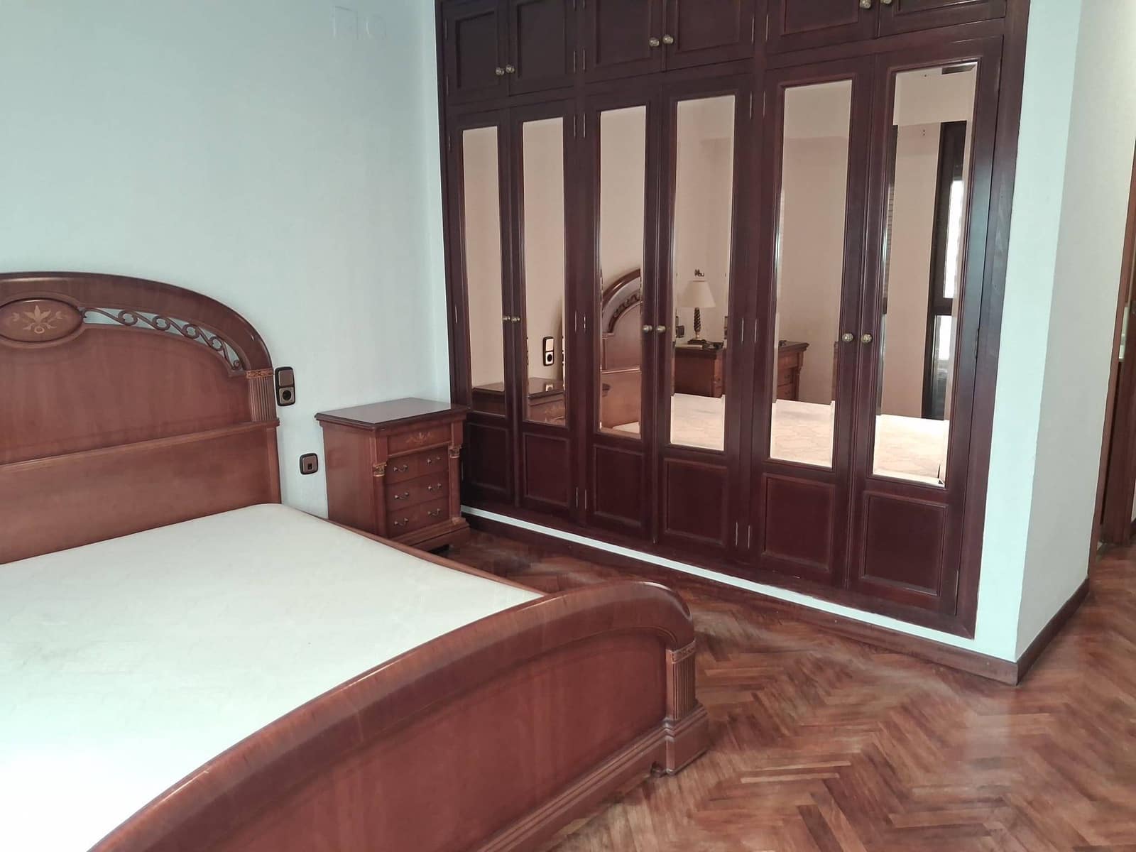 3 bedroom Apartment for rent in Valencia city - € 1,600 (Ref: 10005667)