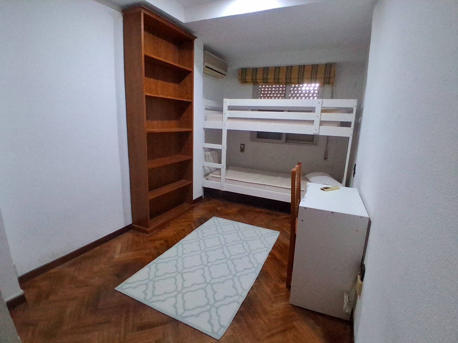3 bedroom Apartment for rent in Valencia city - € 1,600 (Ref: 10005667)