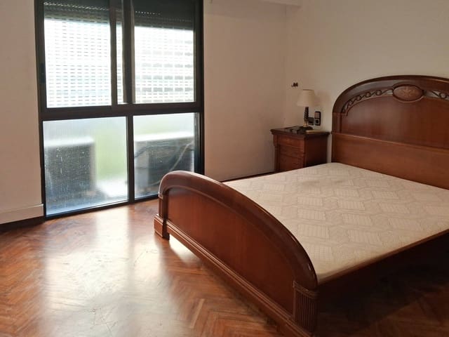 3 soverom Leilighet til leie i Russafa, Valencia by - € 1 600 (Ref: 10005667)