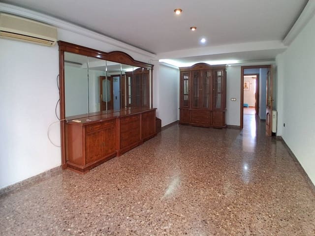 3 soverom Leilighet til leie i Russafa, Valencia by - € 1 600 (Ref: 10005667)