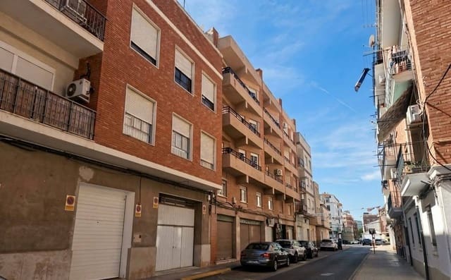 Piso de 4 habitaciones en Sagunto / Sagunt en venta con garaje - 180.000 € (Ref: 10109749)