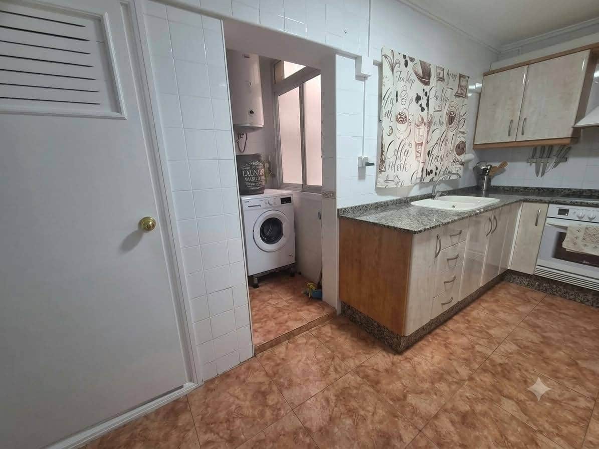 4 bedroom Flat for sale in Sagunto / Sagunt with garage - € 180,000 (Ref: 10109749)