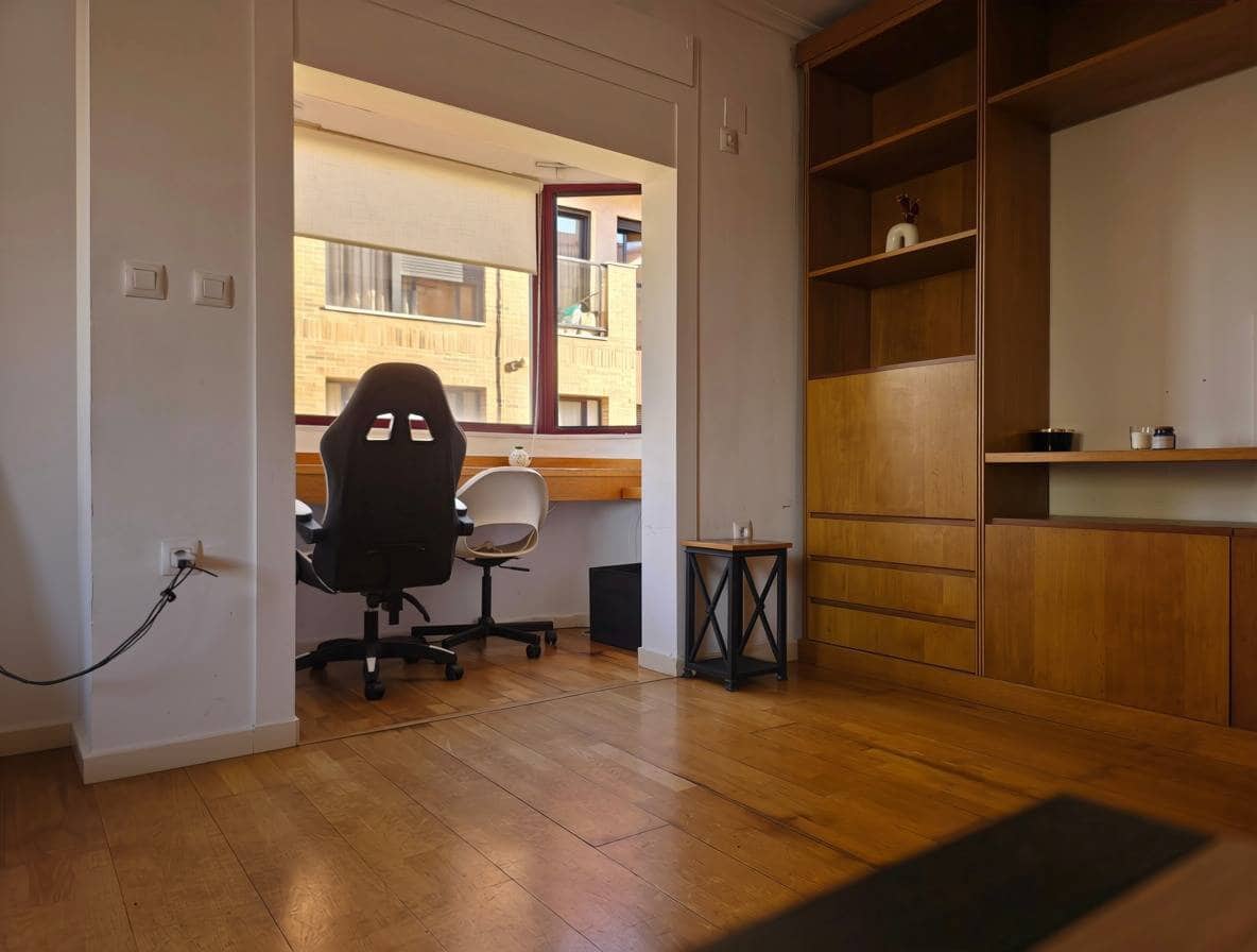 3 sovrum Lägenhet att hyra i L'Eliana med garage - 1 400 € (Ref: 10115929)