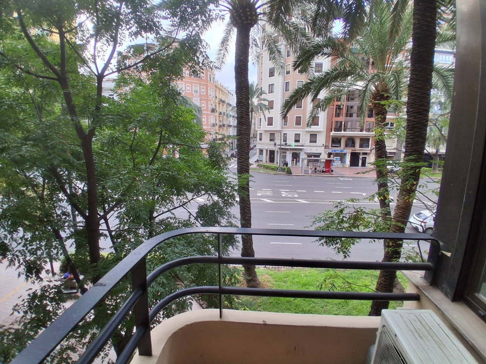 3 soverom Leilighet til leie i Valencia by med garasje - € 1 995 (Ref: 10129556)