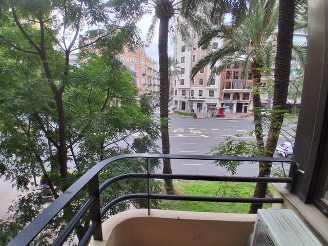 3 soverom Leilighet til leie i Sant Francesc, Valencia by med garasje - € 1 995 (Ref: 10129556)