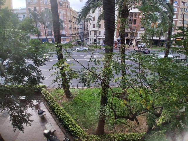 3 soverom Leilighet til leie i Sant Francesc, Valencia by med garasje - € 1 995 (Ref: 10129556)