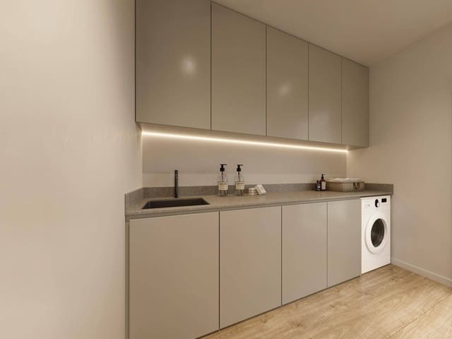 2 bedroom Flat for sale in Ciutat Vella, Valencia city - € 540,000 (Ref: 10180676)