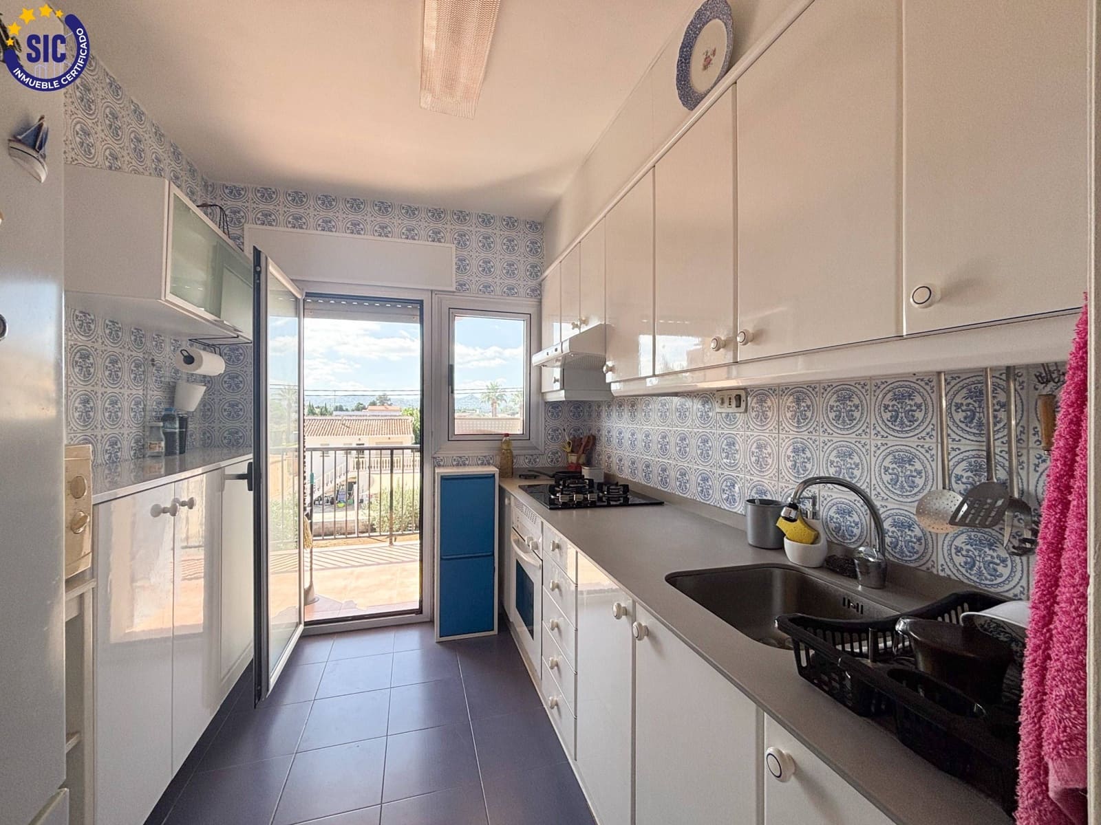 2 bedroom Flat for sale in Denia with pool garage - € 220,000 (Ref: 9628062)
