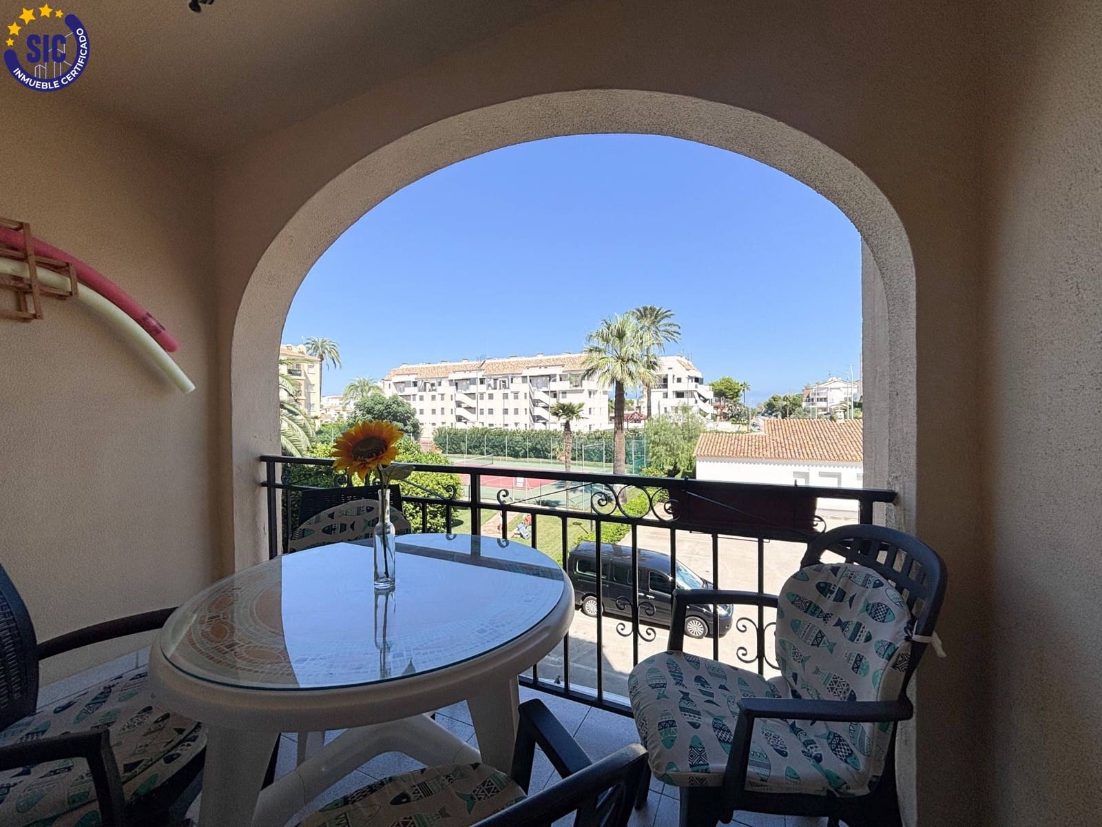 2 bedroom Flat for sale in Denia with pool garage - € 220,000 (Ref: 9628062)