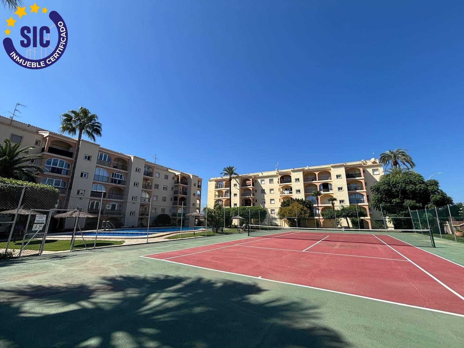 2 bedroom Flat for sale in Denia with pool garage - € 220,000 (Ref: 9628062)