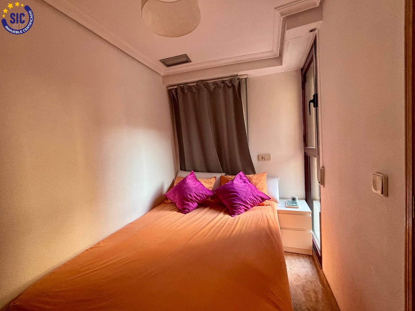 1 bedroom Flat for sale in Valencia city with garage - € 319,000 (Ref: 9628064)