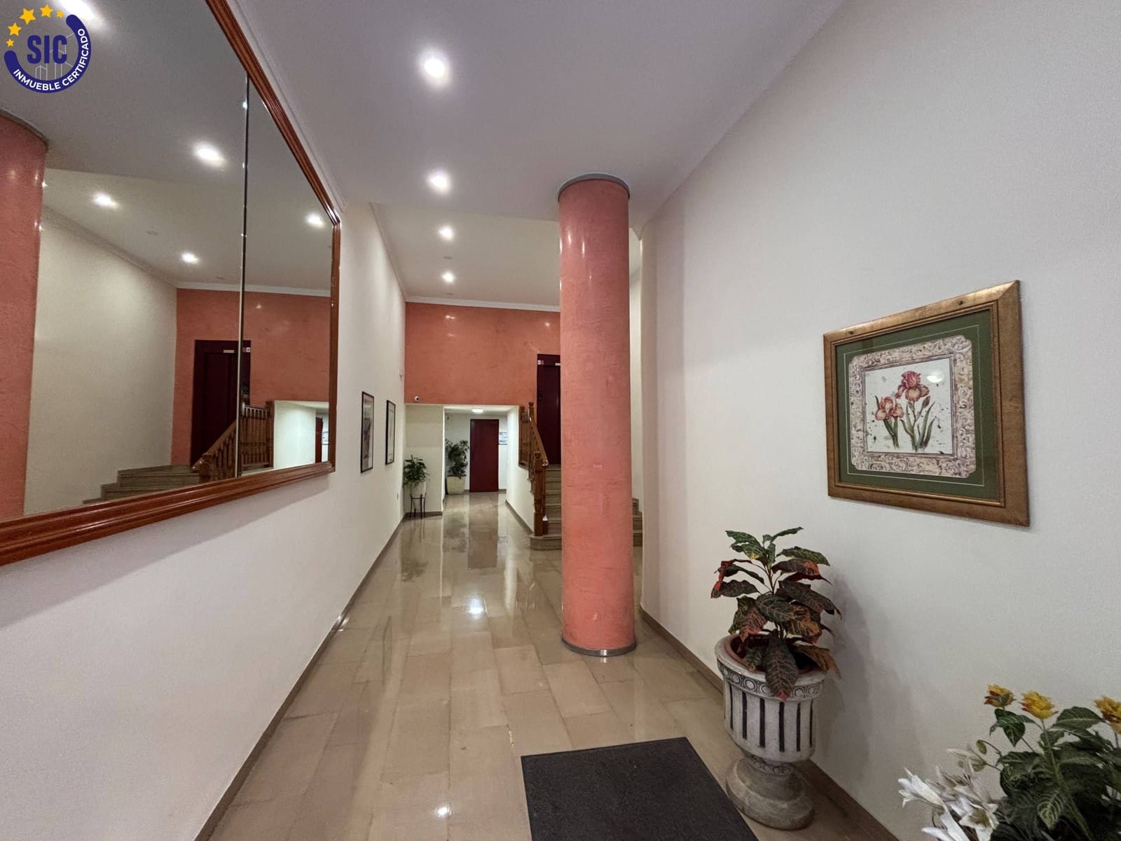 1 bedroom Flat for sale in Valencia city with garage - € 319,000 (Ref: 9628064)