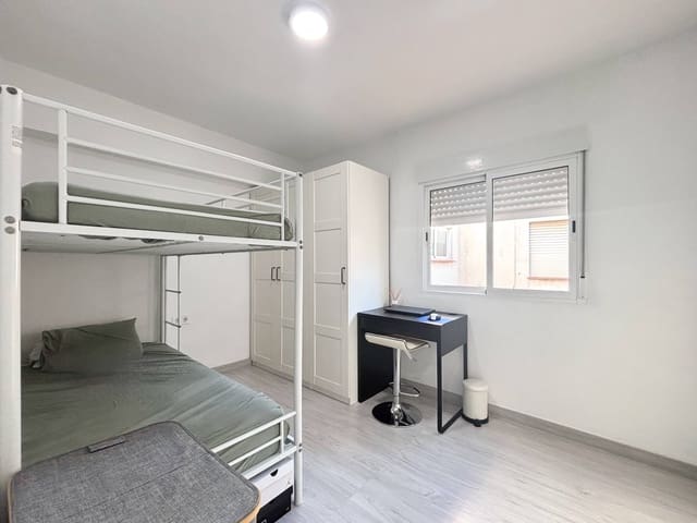 3 soveværelse Lejlighed til salg i Sant Isidre, Valencia by - € 335.000 (Ref: 9628066)