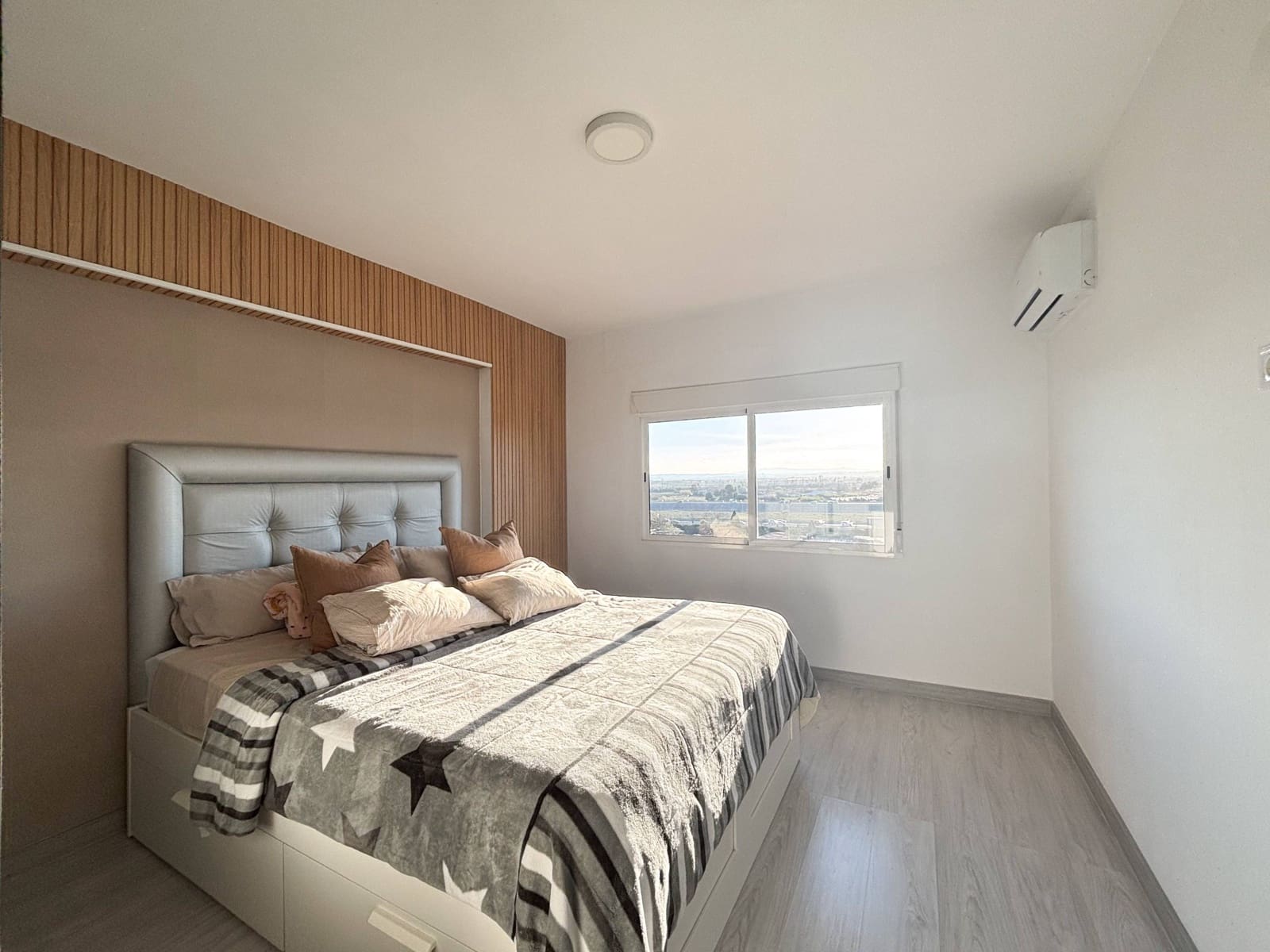 3 bedroom Flat for sale in Valencia city - € 329,000 (Ref: 9628066)