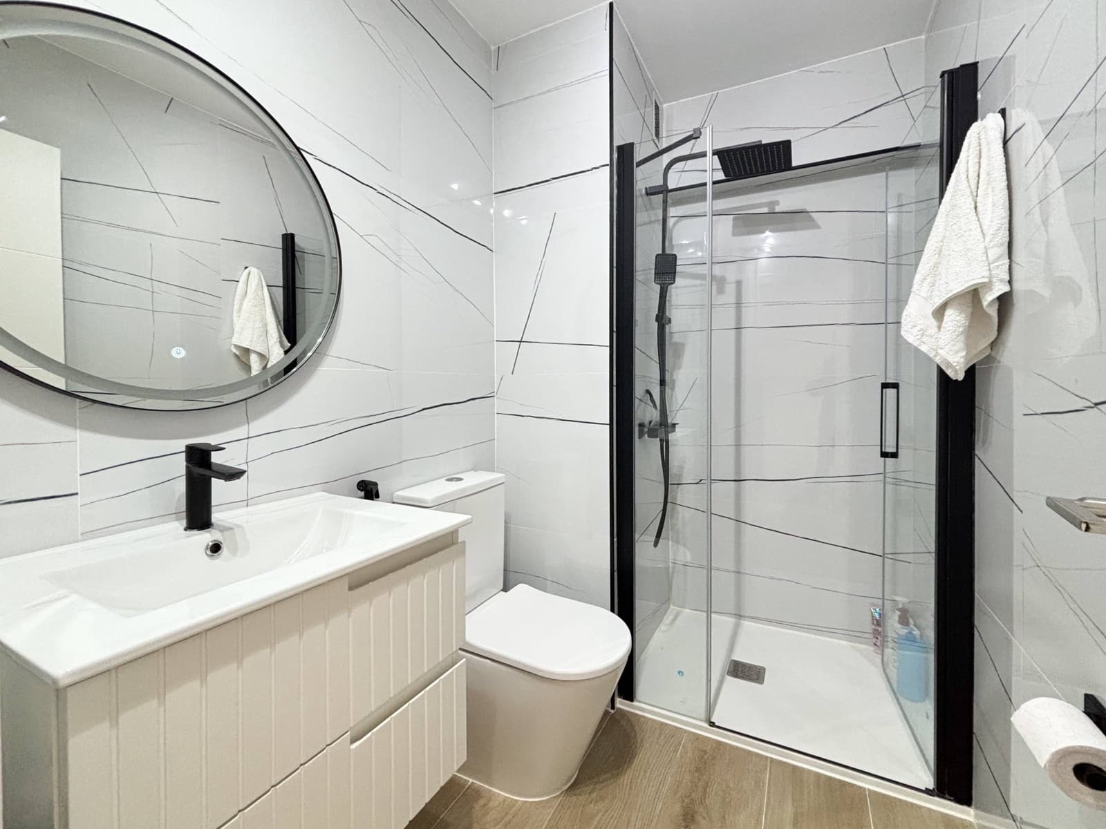 3 bedroom Flat for sale in Valencia city - € 329,000 (Ref: 9628066)