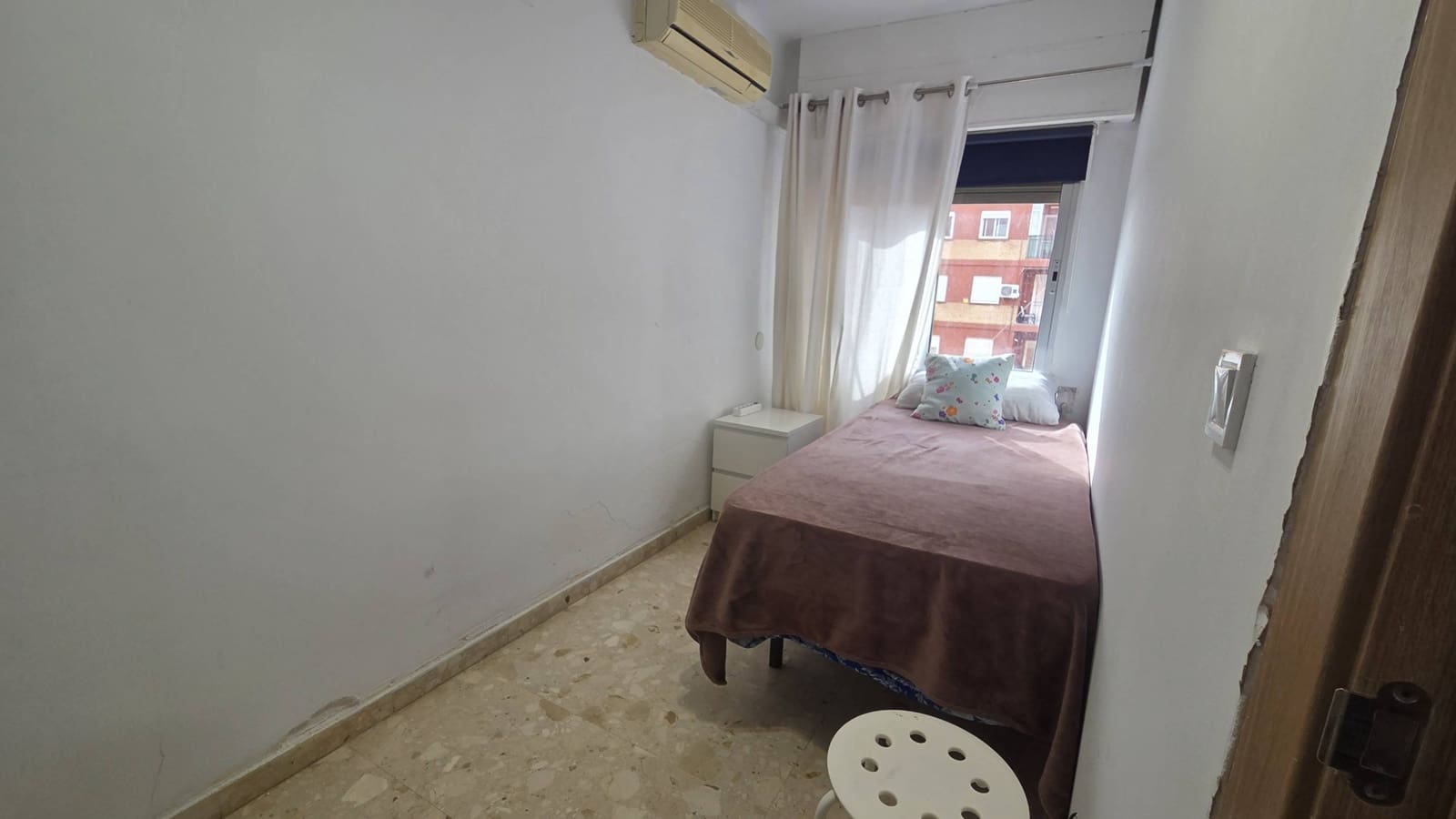 4 bedroom Flat for sale in Valencia city - € 359,000 (Ref: 9628070)