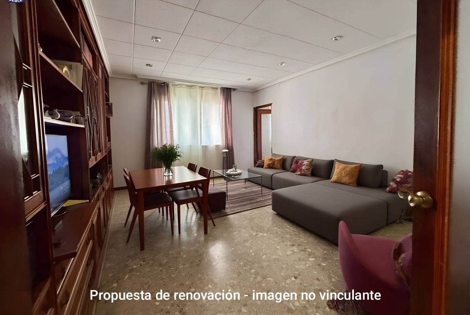 Piso de 4 habitaciones en València ciudad en venta - 239.000 € (Ref: 9629996)