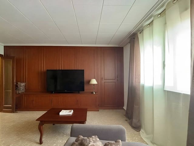 Piso de 4 habitaciones en Torrefiel, València ciudad en venta - 239.000 € (Ref: 9629996)