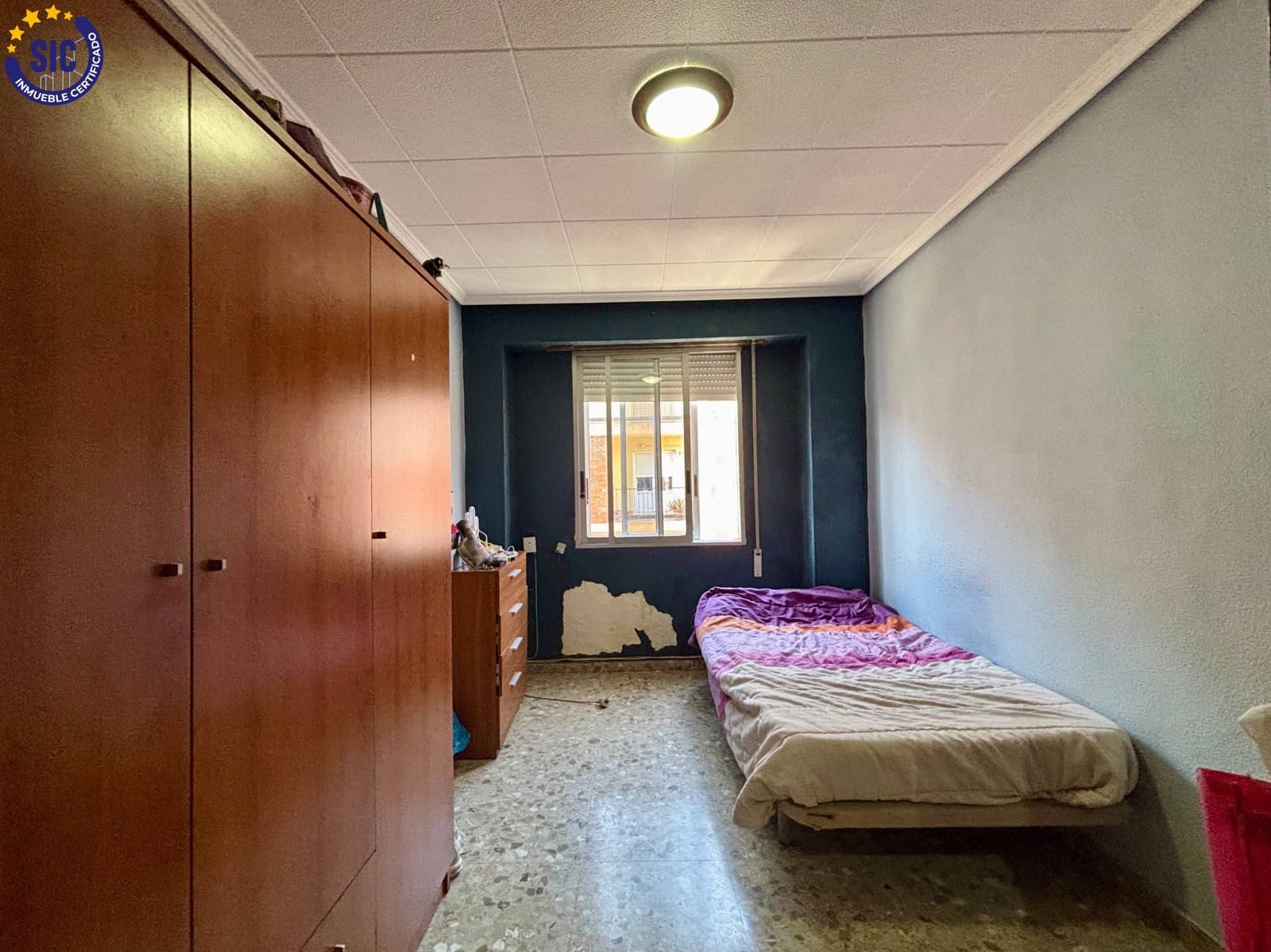 Piso de 4 habitaciones en València ciudad en venta - 239.000 € (Ref: 9629996)