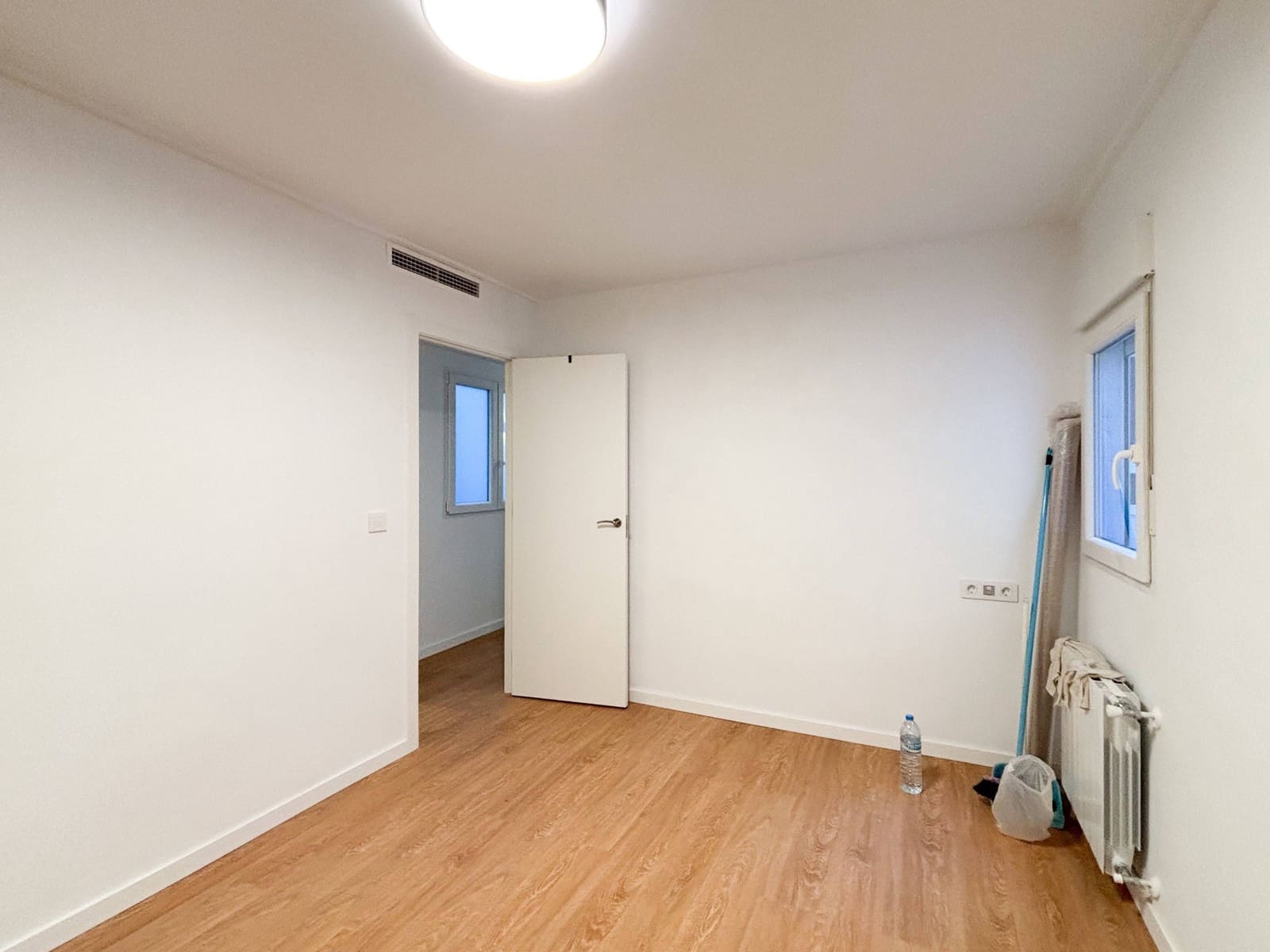 3 bedroom Flat for rent in Valencia city - € 2,300 (Ref: 9629998)