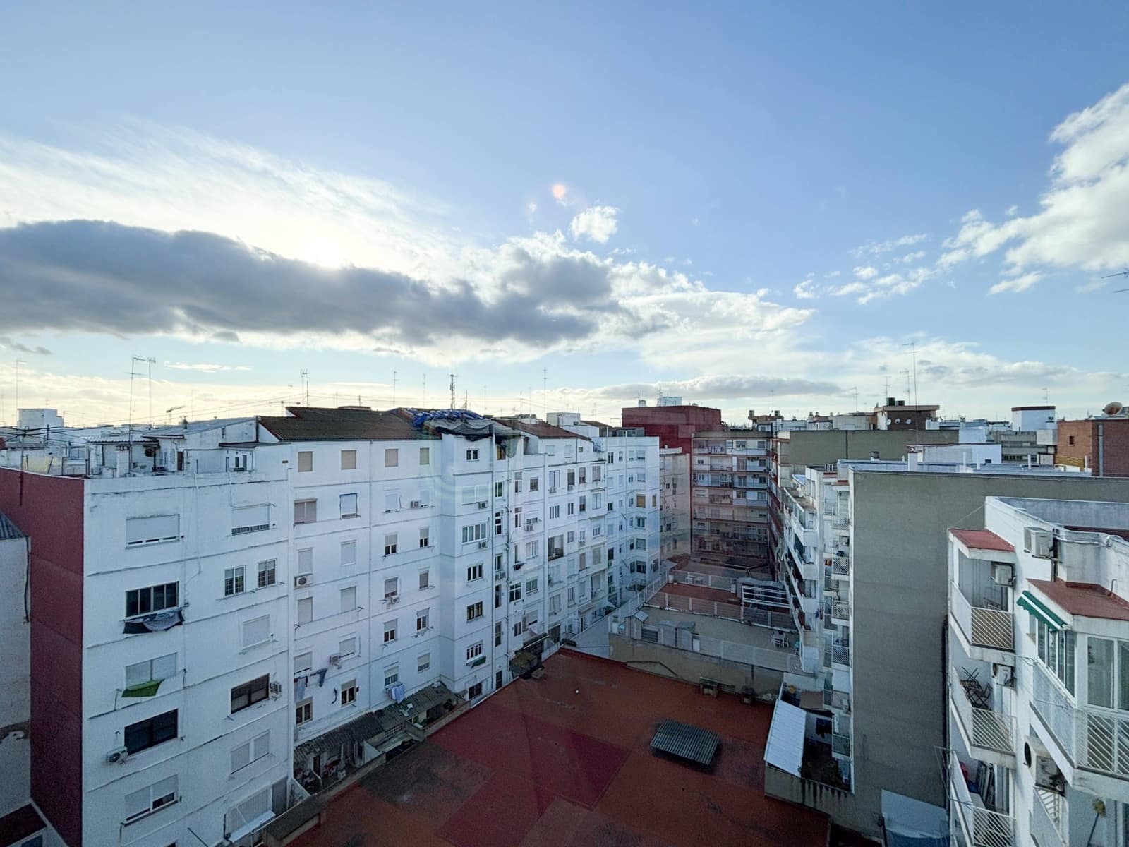 3 bedroom Flat for rent in Valencia city - € 2,300 (Ref: 9629998)