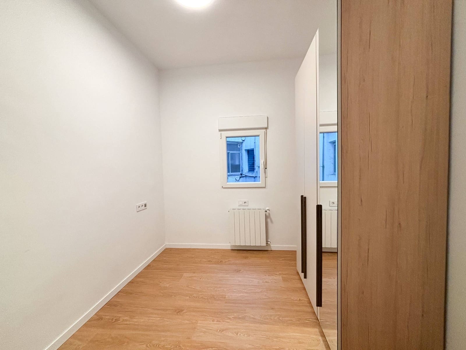 3 bedroom Flat for rent in Valencia city - € 2,300 (Ref: 9629998)