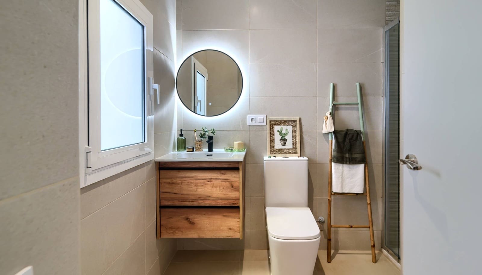2 bedroom Flat for sale in Valencia city - € 385,000 (Ref: 9648169)