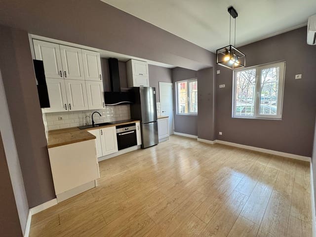 3 sovrum Lägenhet till salu i Ciutat Fallera, Valencia stad - 205 000 € (Ref: 9652026)