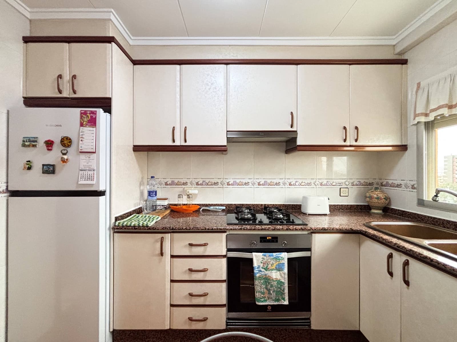 3 slaapkamer Flat te koop in Valencia stad - € 270.000 (Ref: 9656128)