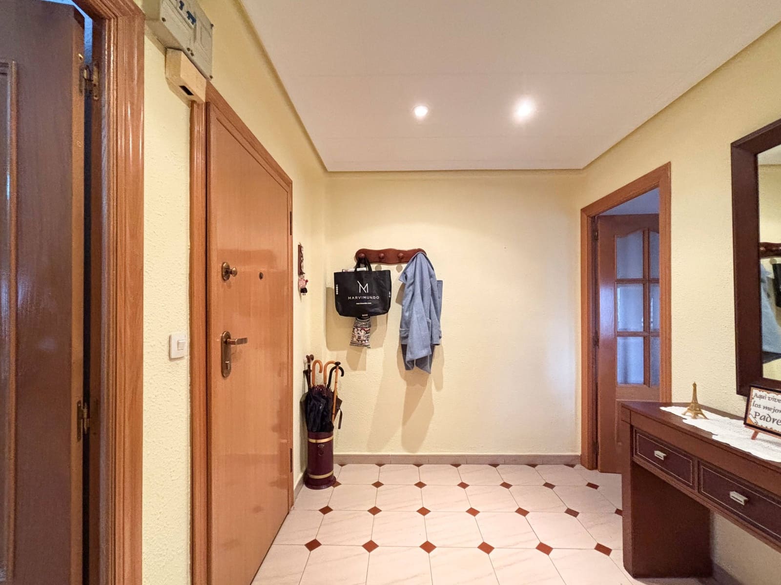 3 slaapkamer Flat te koop in Valencia stad - € 270.000 (Ref: 9656128)