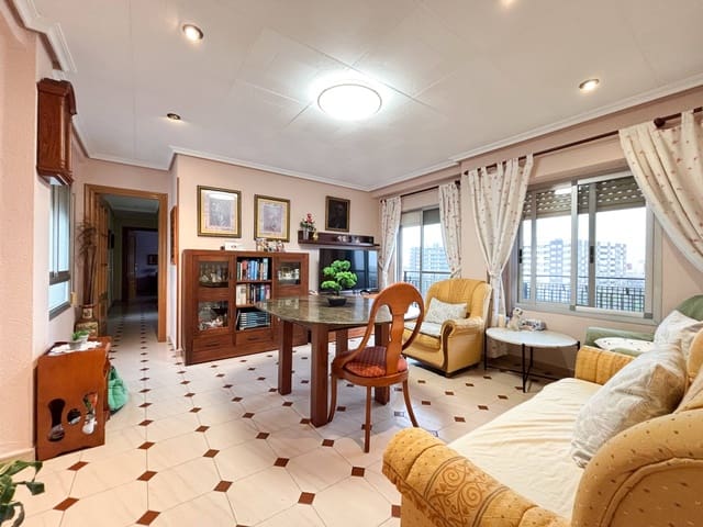 3 slaapkamer Flat te koop in Valencia stad - € 270.000 (Ref: 9656128)