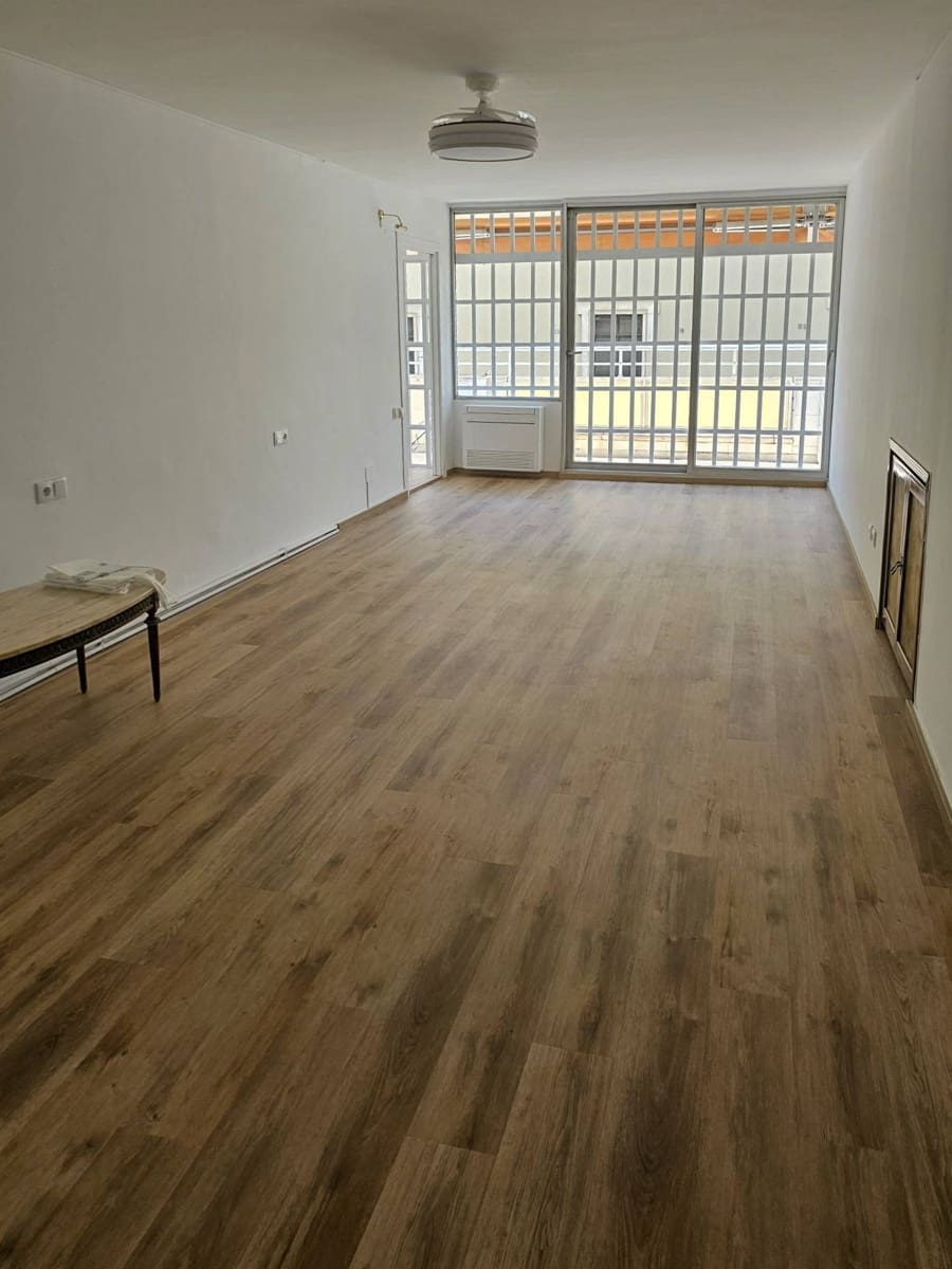 5 soveværelse Lejlighed til leje i Valencia by - € 2.800 (Ref: 9656129)