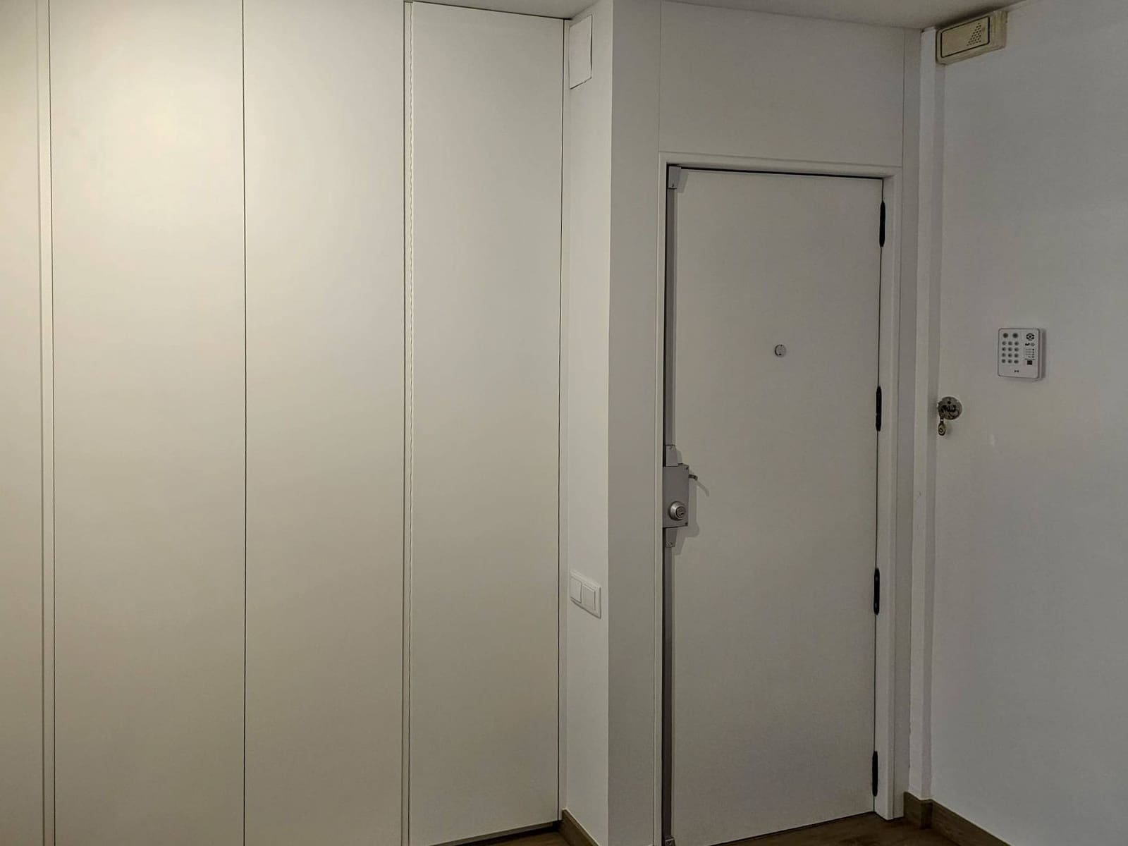 5 soveværelse Lejlighed til leje i Valencia by - € 2.800 (Ref: 9656129)