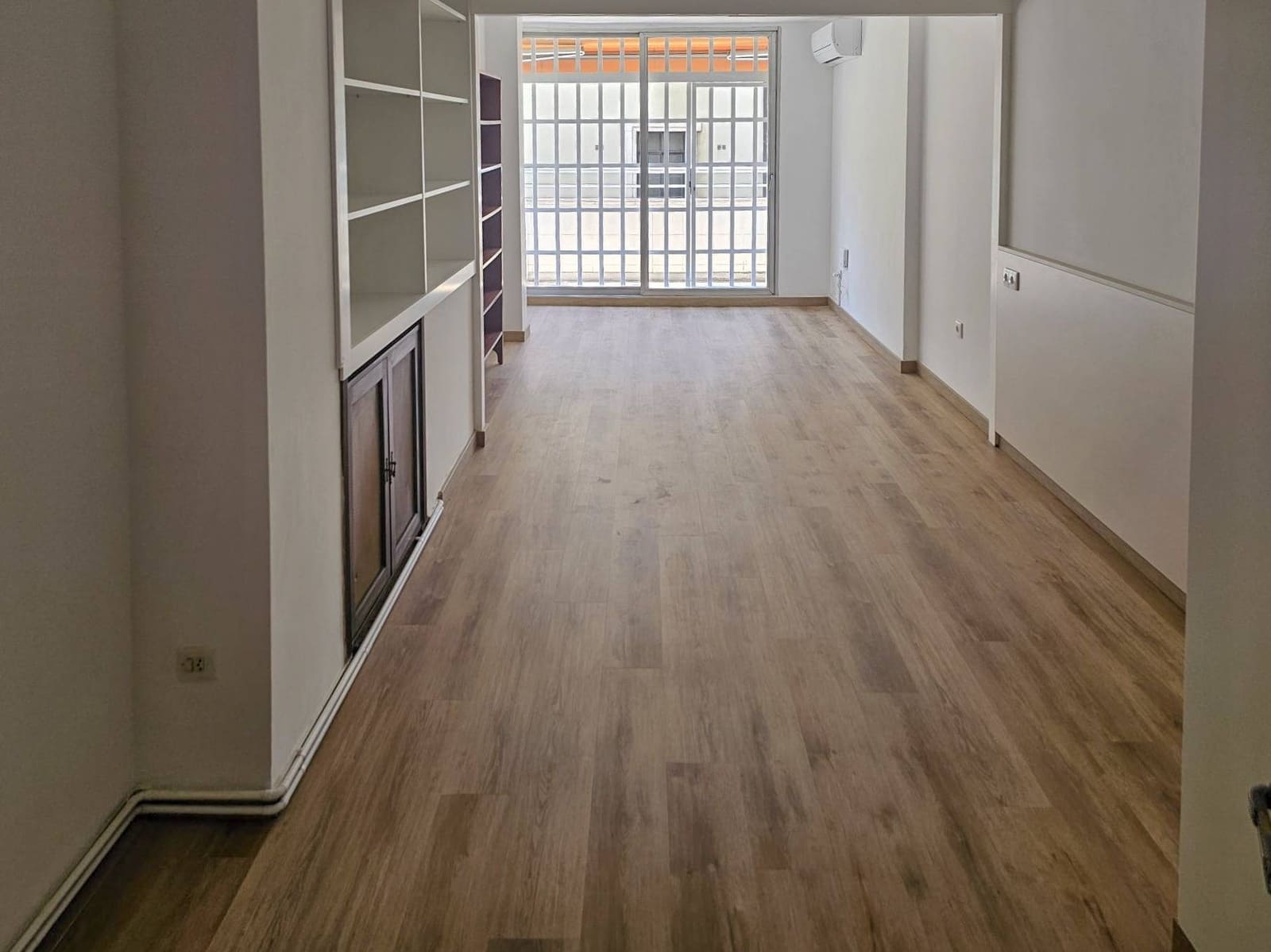 5 soveværelse Lejlighed til leje i Valencia by - € 2.800 (Ref: 9656129)