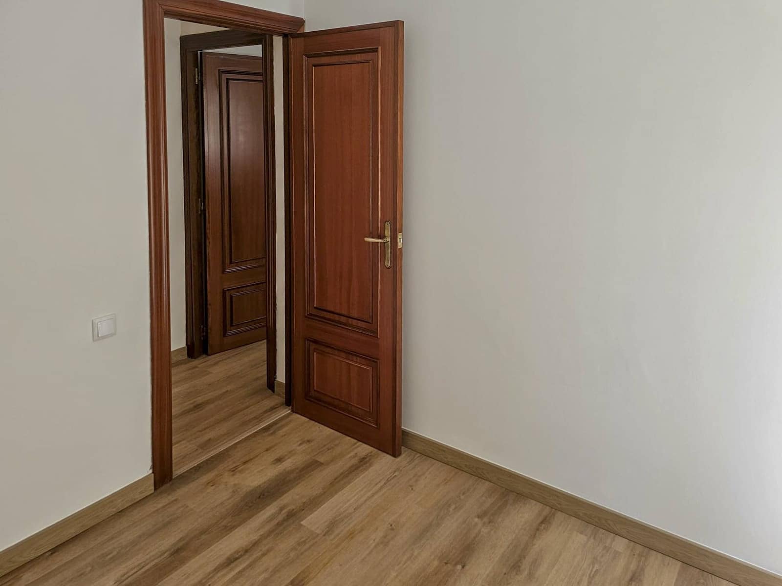 5 soveværelse Lejlighed til leje i Valencia by - € 2.800 (Ref: 9656129)