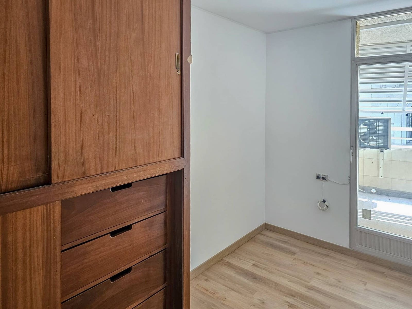 5 soveværelse Lejlighed til leje i Valencia by - € 2.800 (Ref: 9656129)