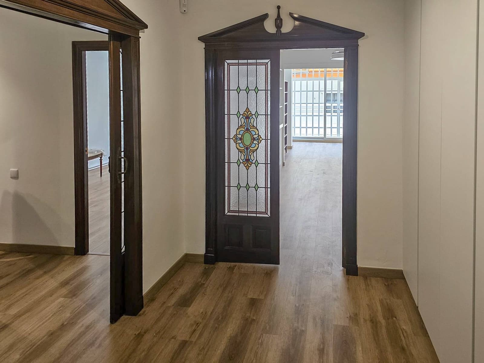 5 soveværelse Lejlighed til leje i Valencia by - € 2.800 (Ref: 9656129)