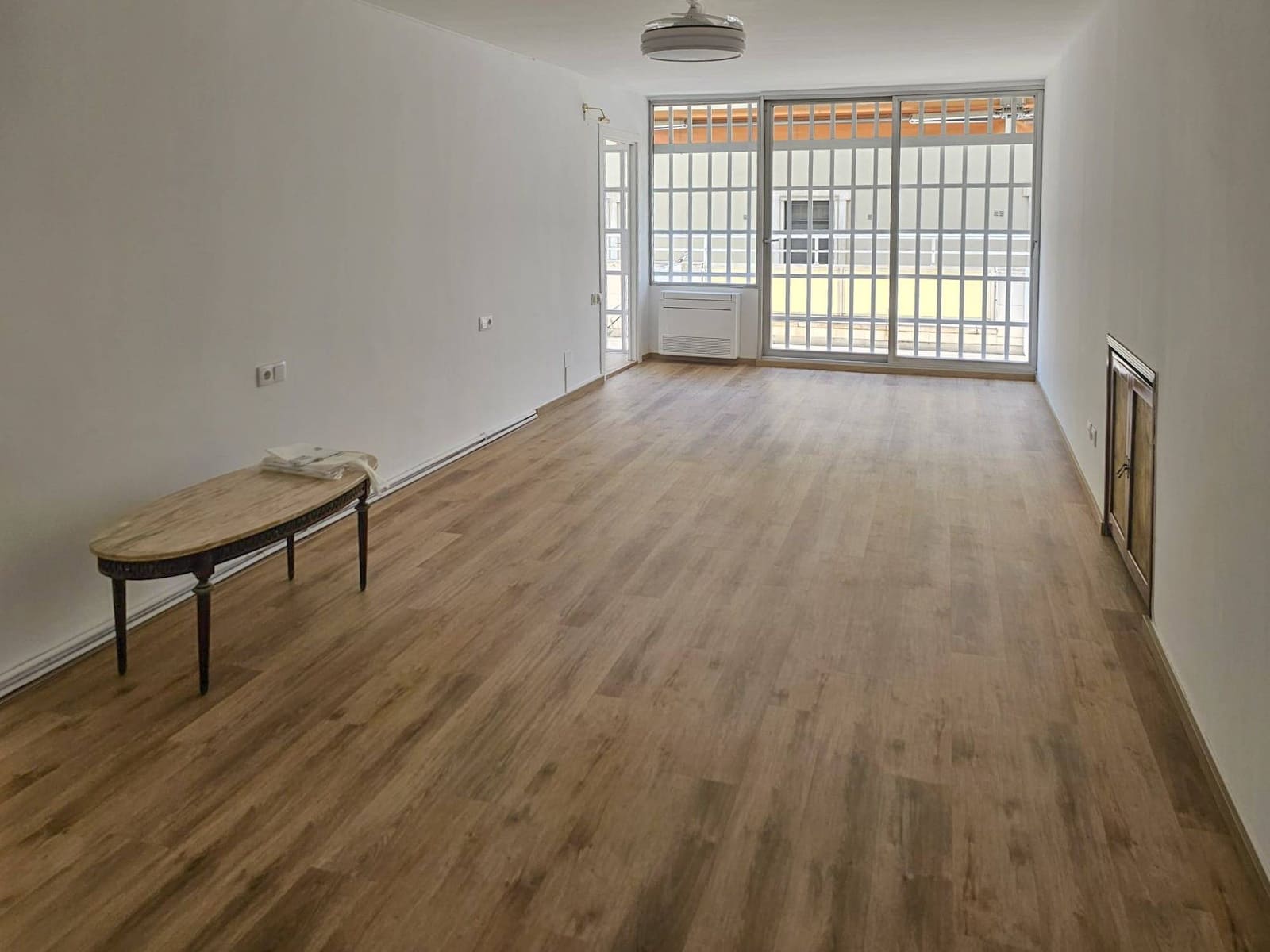 5 soveværelse Lejlighed til leje i Valencia by - € 2.800 (Ref: 9656129)