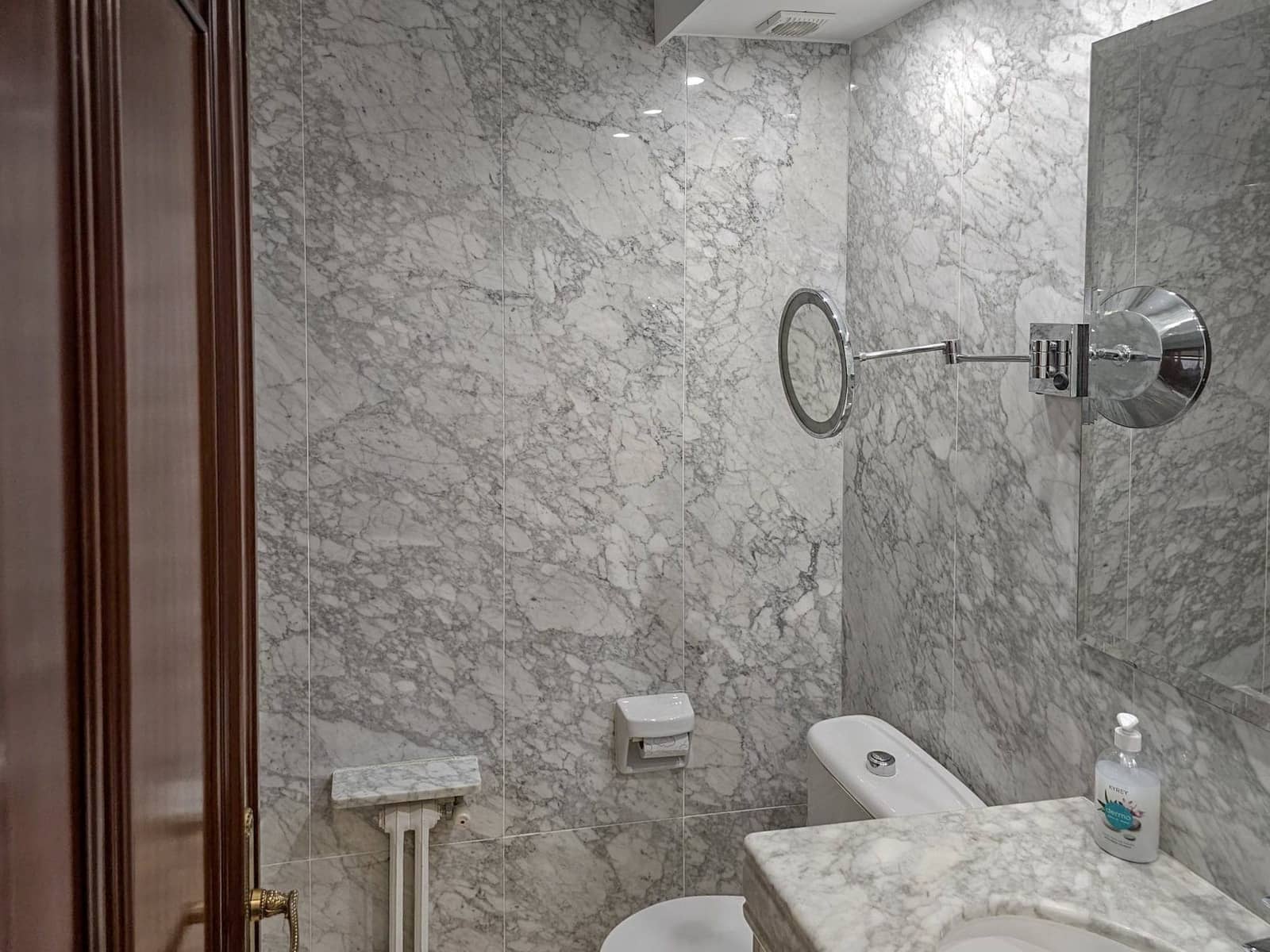 5 soveværelse Lejlighed til leje i Valencia by - € 2.800 (Ref: 9656129)