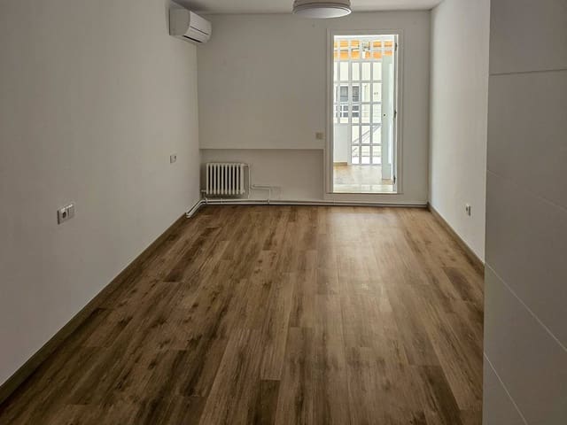 5 soveværelse Lejlighed til leje i Ciutat Vella, Valencia by - € 2.800 (Ref: 9656129)