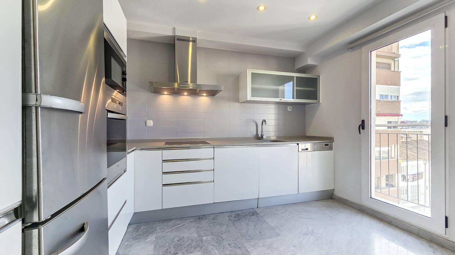 6 sypialnia Mieszkanie na sprzedaż w Miasto Walencja z garażem - 820 000 € (Ref: 9656130)