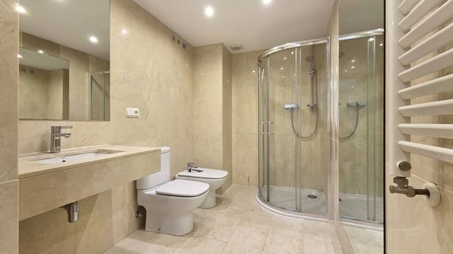 6 sypialnia Mieszkanie na sprzedaż w La Roqueta, Miasto Walencja z garażem - 820 000 € (Ref: 9656130)