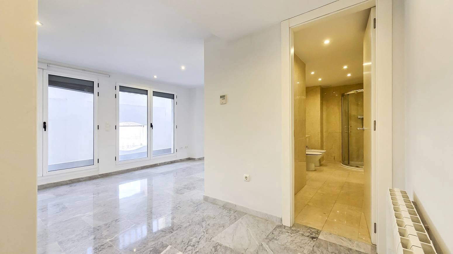 Piso de 6 habitaciones en València ciudad en venta con garaje - 820.000 € (Ref: 9656130)