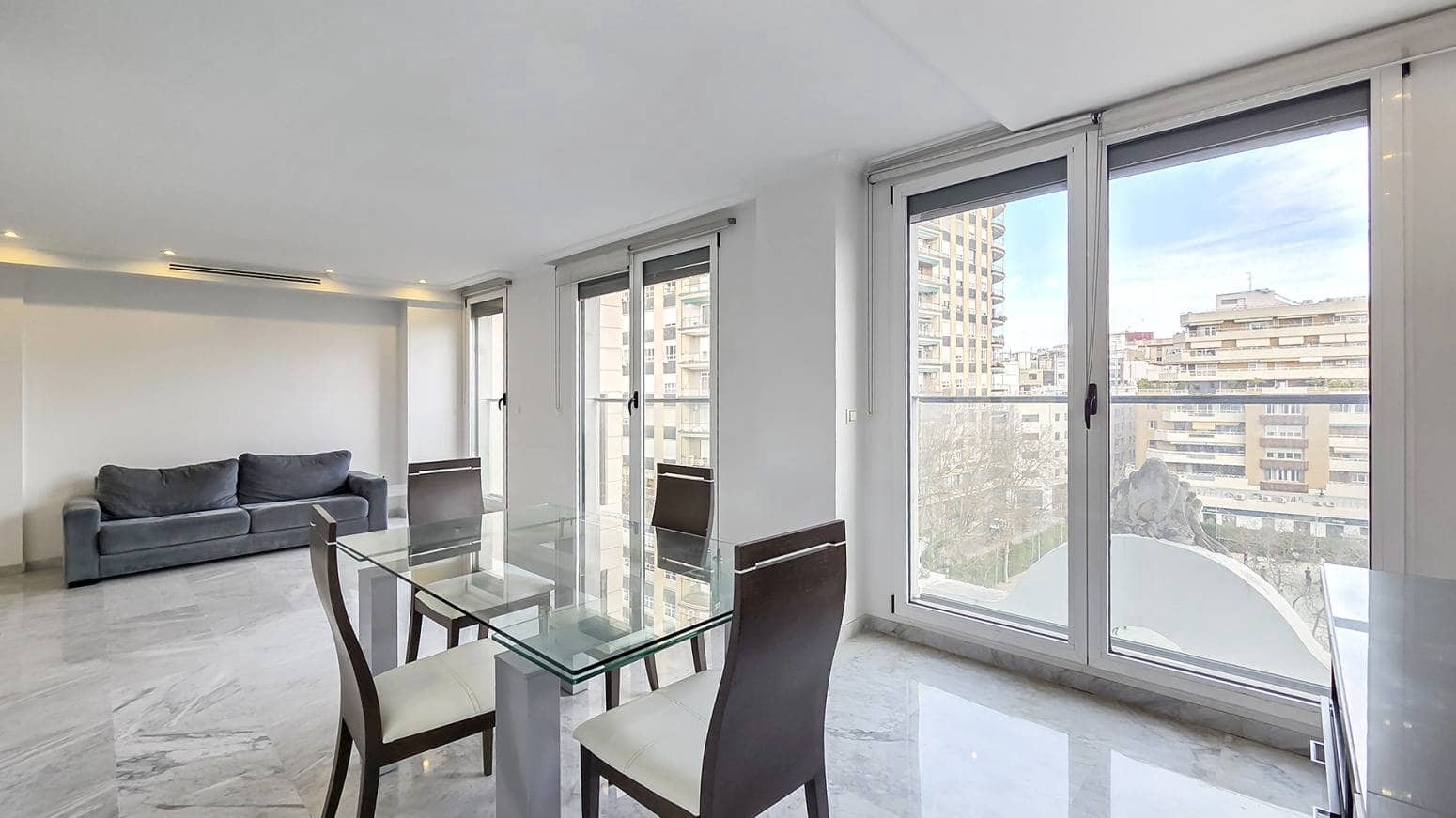 Piso de 6 habitaciones en València ciudad en venta con garaje - 820.000 € (Ref: 9656130)