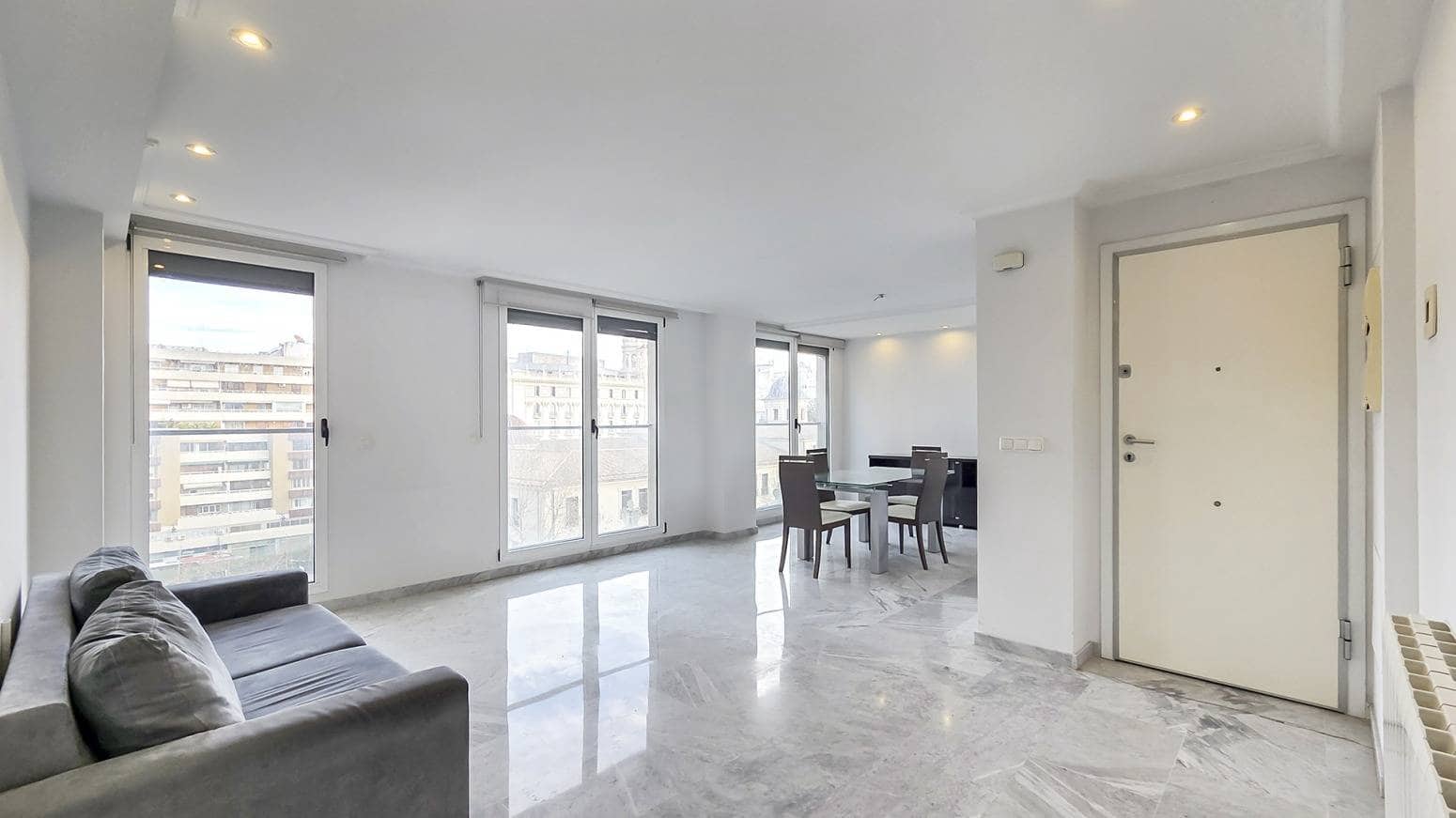 Piso de 6 habitaciones en València ciudad en venta con garaje - 820.000 € (Ref: 9656130)