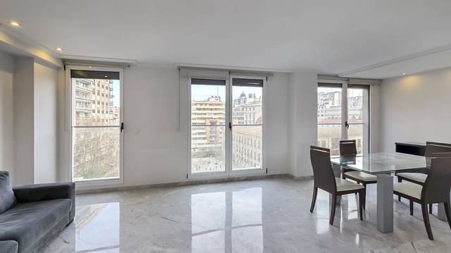 6 soverom Leilighet til salgs i La Roqueta, Valencia by med garasje - € 820 000 (Ref: 9656130)