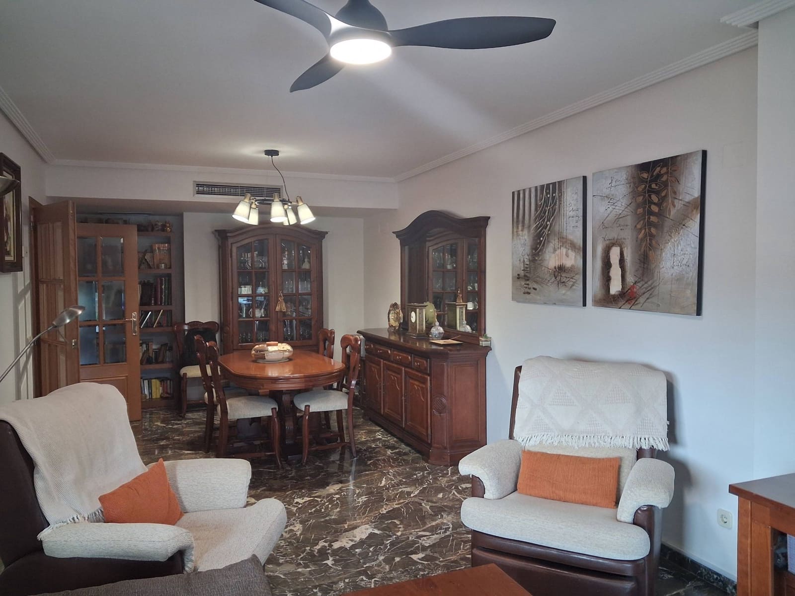 4 Zimmer Wohnung zu verkaufen in Valencia Stadt mit Pool Garage - 599.000 € (Ref: 9670665)